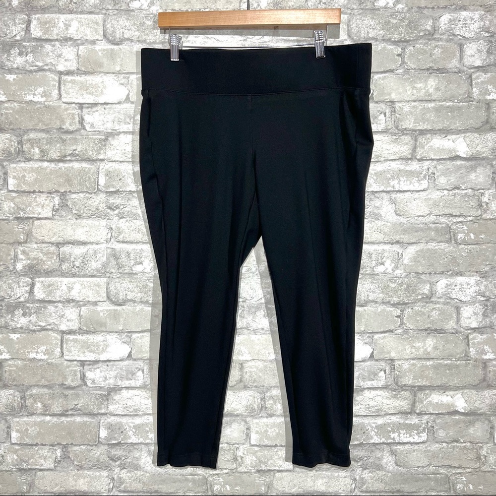 Torrid Women's 1R Stretchy Pull On Pants Black Leggings Great Condition